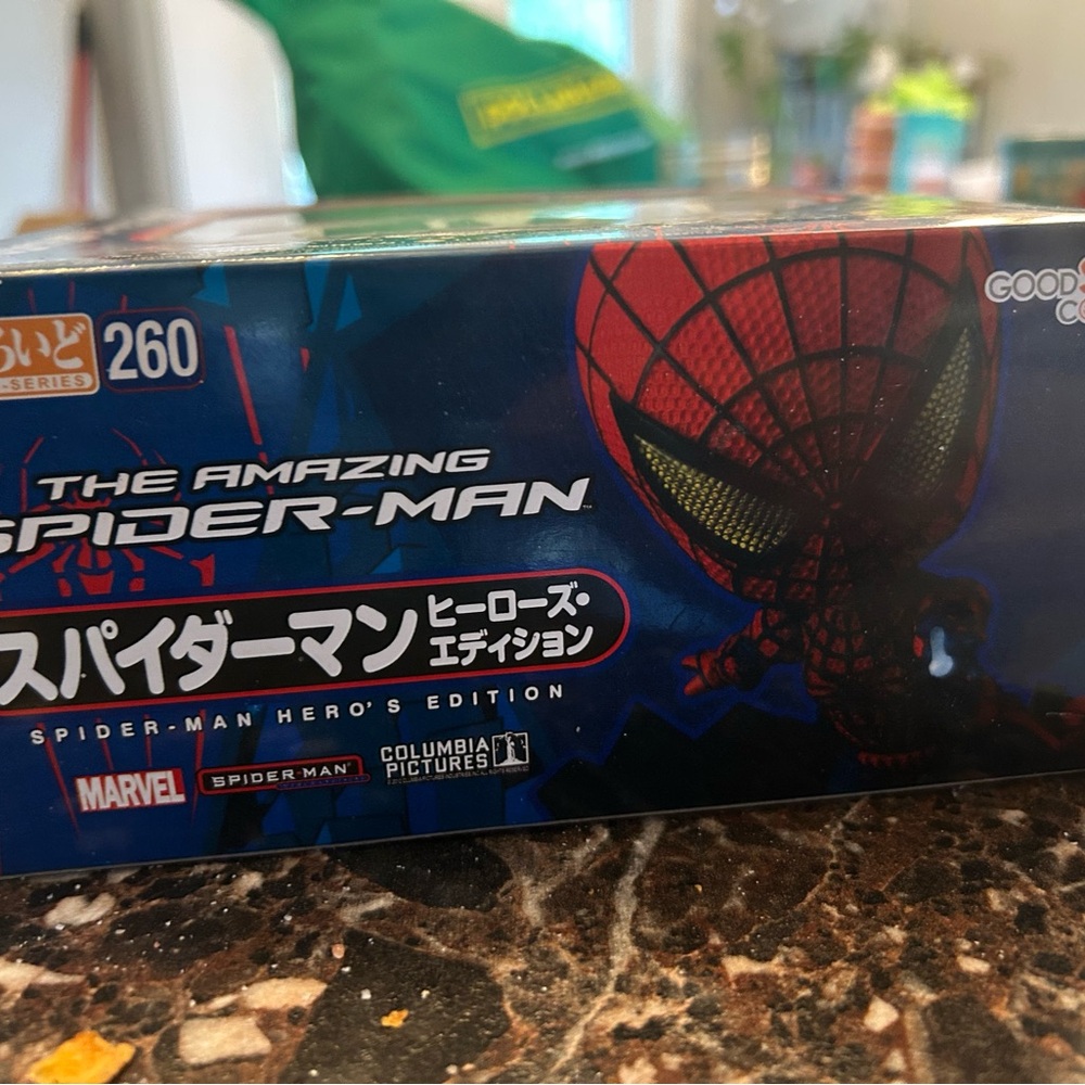 Spider-Man Action Figure - Blue and Red - Picture 9 of 9